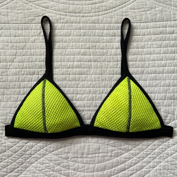 Triangl Ollie Coco Moon Bikini Top Neoprene Mesh Crochet Yellow Black Small - Picture 2 of 16
